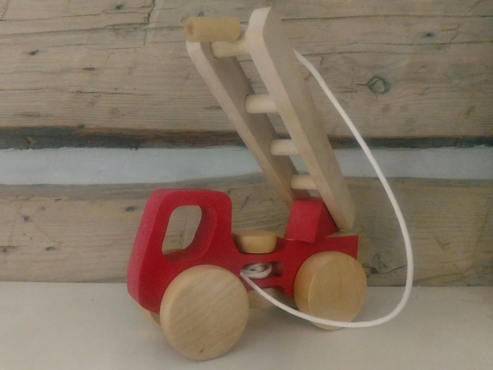 Camion de pompier en bois / Crocolo, jouets écologiques